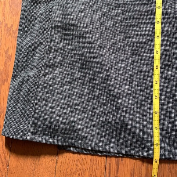 The Limited ruffle gray wrap dress - size 10 - Picture 8 of 12